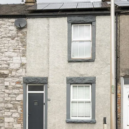 Three Bridges - 1-mile From Town Centre Feriehus